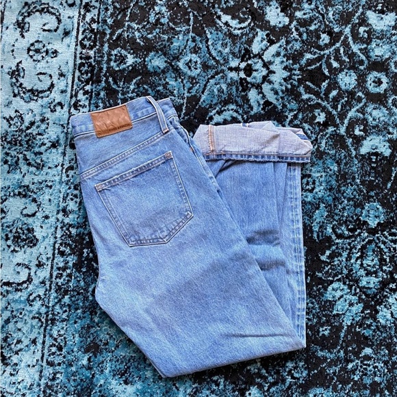 Jeans Rivet & Thread Low Rise Jean - Picture 2 of 3